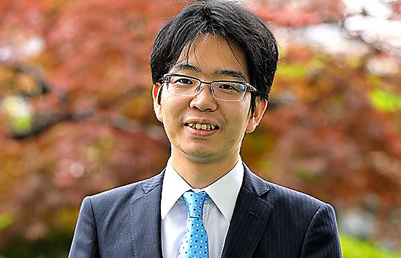 （大志　藤井聡太のいる時代）鍛錬編：２　平成生まれの新名人、翌朝語った危機感：朝日新聞デジタル